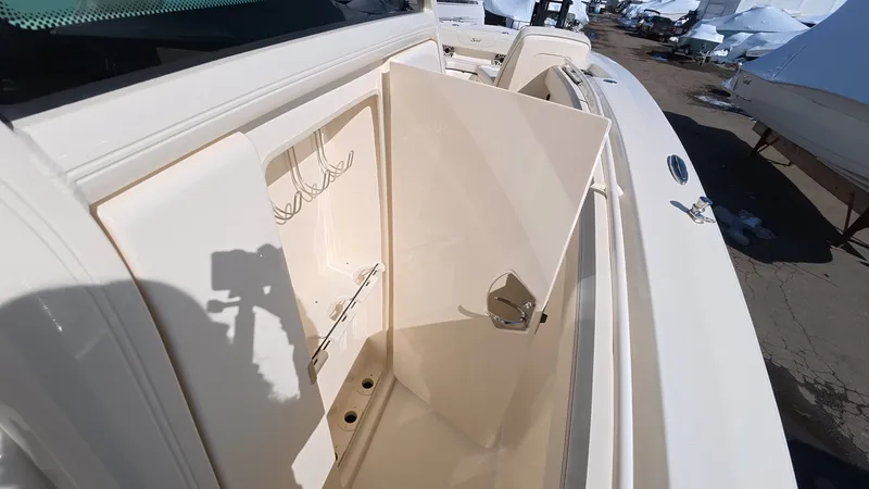 Slide: The Image of Scout 305 LXF 2026 - 39