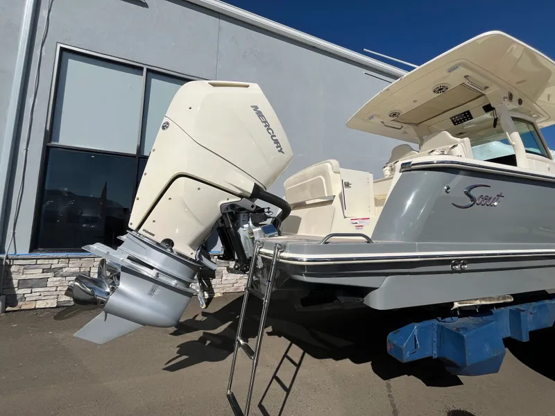 Slide: The Image of Scout 305 LXF 2026 - 6