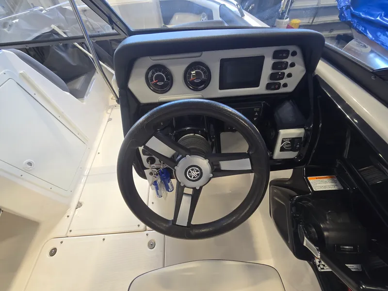 Slide: The Image of Yamaha AR210 2021 - 6