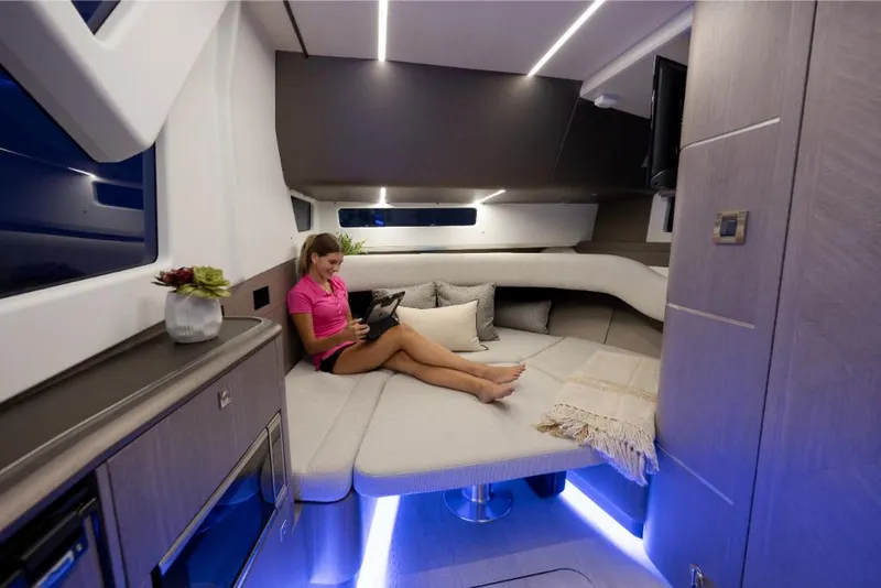 Slide: The Image of Galeon 375 GTO 2023 - 195