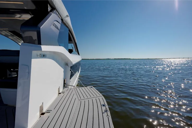 Slide: The Image of Galeon 375 GTO 2023 - 87