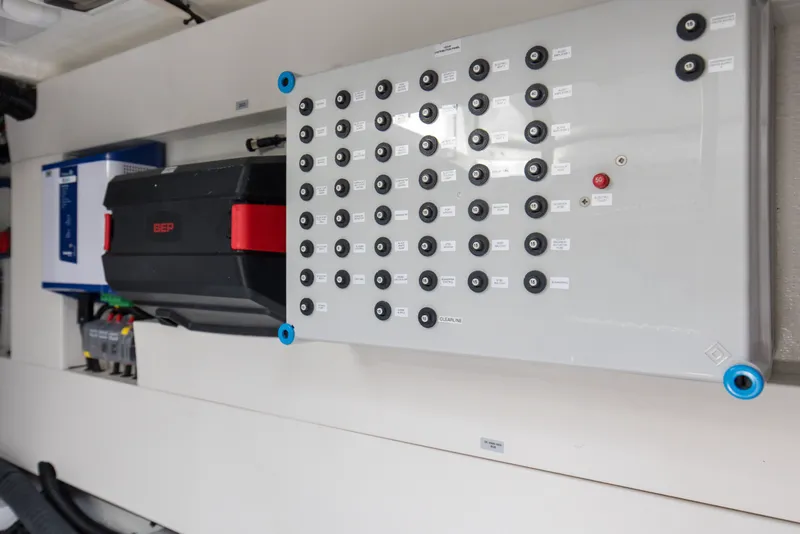 Slide: The Image of Galeon 435 GTO 2026 - 37