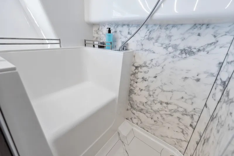 Slide: The Image of Galeon 435 GTO 2026 - 67