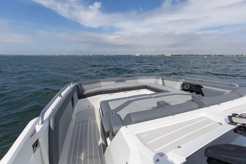 Slide: The Image of Galeon 435 GTO 2026 - 73