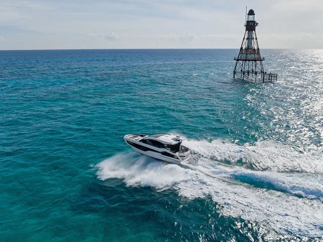 Slide: The Image of Galeon 435 GTO 2026 - 85