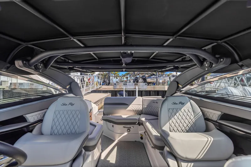 Slide: The Image of Sea Ray 260 SLX OB 2024 - 29