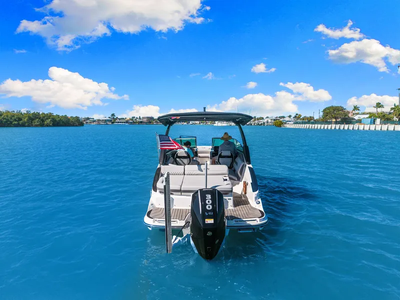 Slide: The Image of Sea Ray 260 SLX OB 2024 - 5