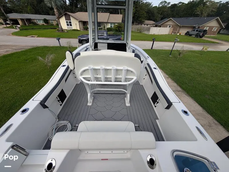 Slide: The Image of Tidewater 210 LXF 2026 - 16624196