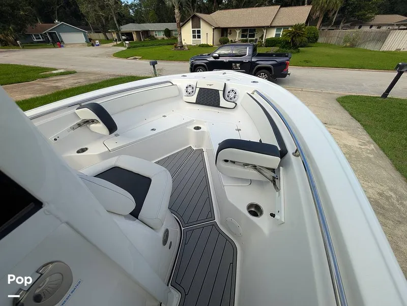 Slide: The Image of Tidewater 210 LXF 2026 - 16624173