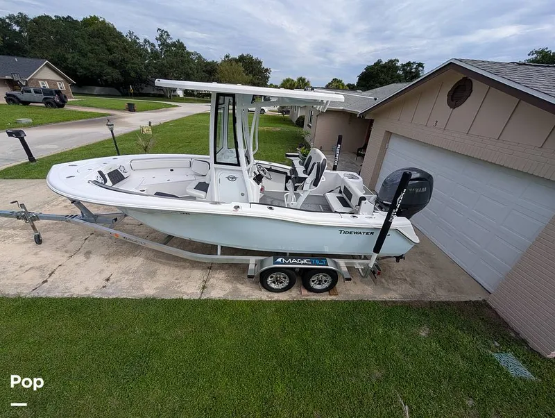 Slide: The Image of Tidewater 210 LXF 2026 - 16624238