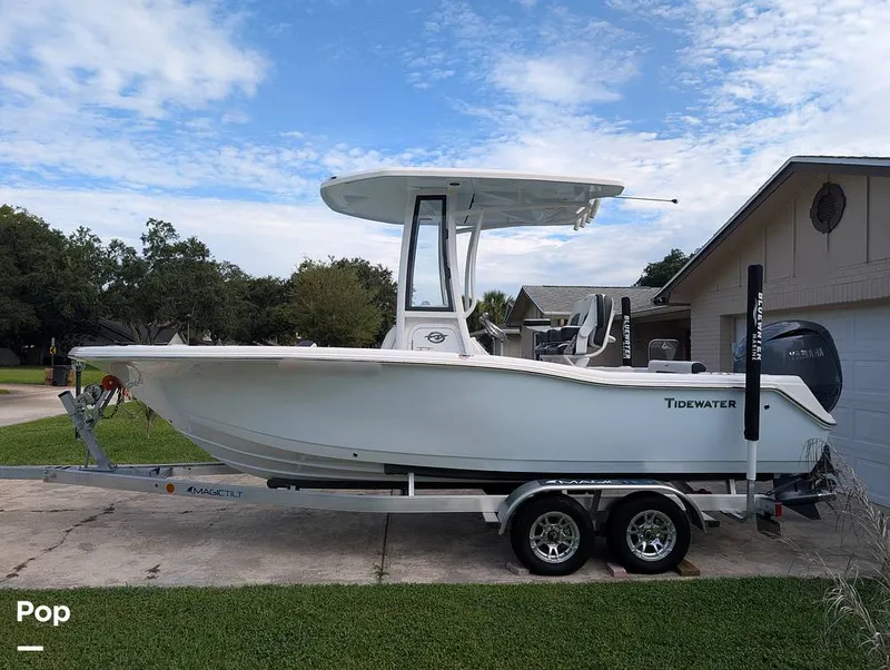 Slide: The Image of Tidewater 210 LXF 2026 - 16623886