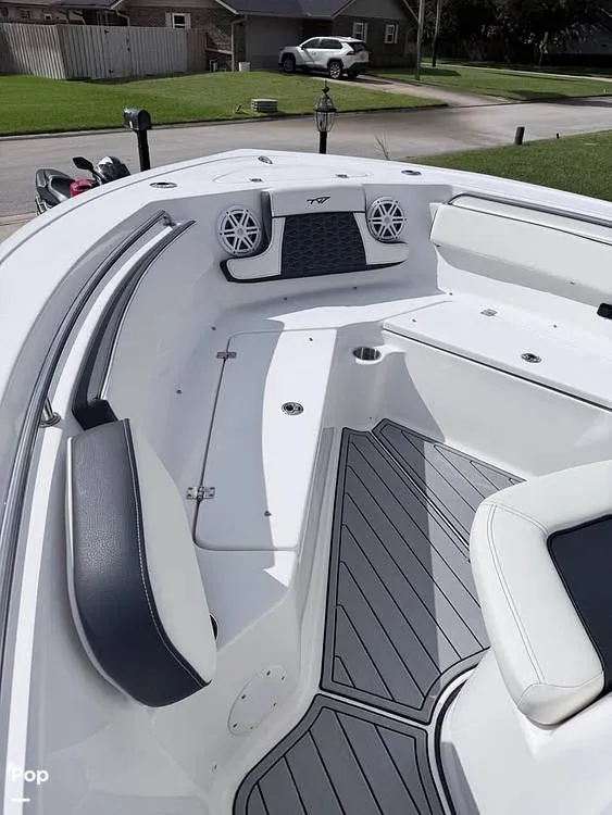 Slide: The Image of Tidewater 210 LXF 2026 - 16600411