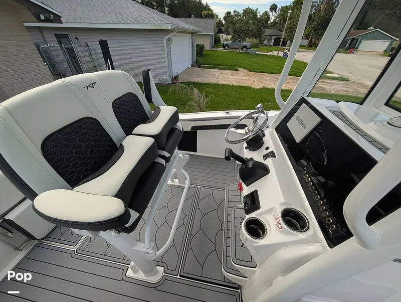 Slide: The Image of Tidewater 210 LXF 2026 - 16624120