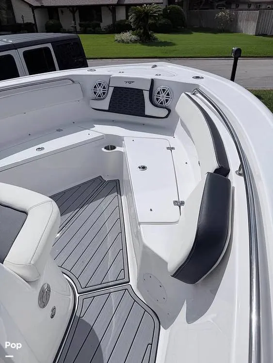 Slide: The Image of Tidewater 210 LXF 2026 - 16600412