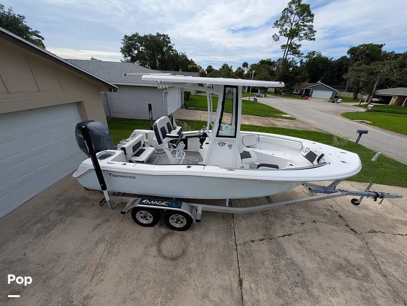 Slide: The Image of Tidewater 210 LXF 2026 - 16624240