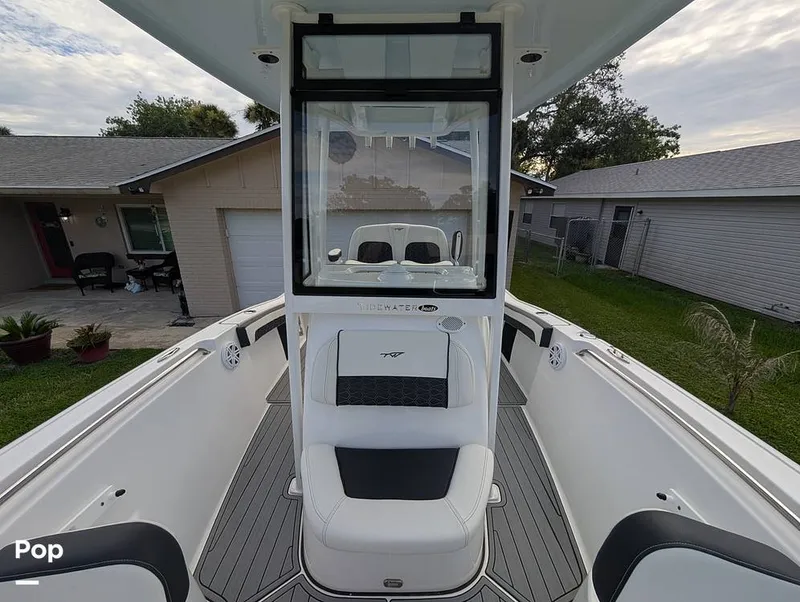 Slide: The Image of Tidewater 210 LXF 2026 - 16623879