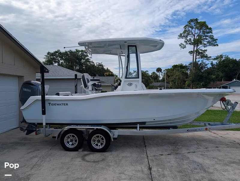 Slide: The Image of Tidewater 210 LXF 2026 - 16624061