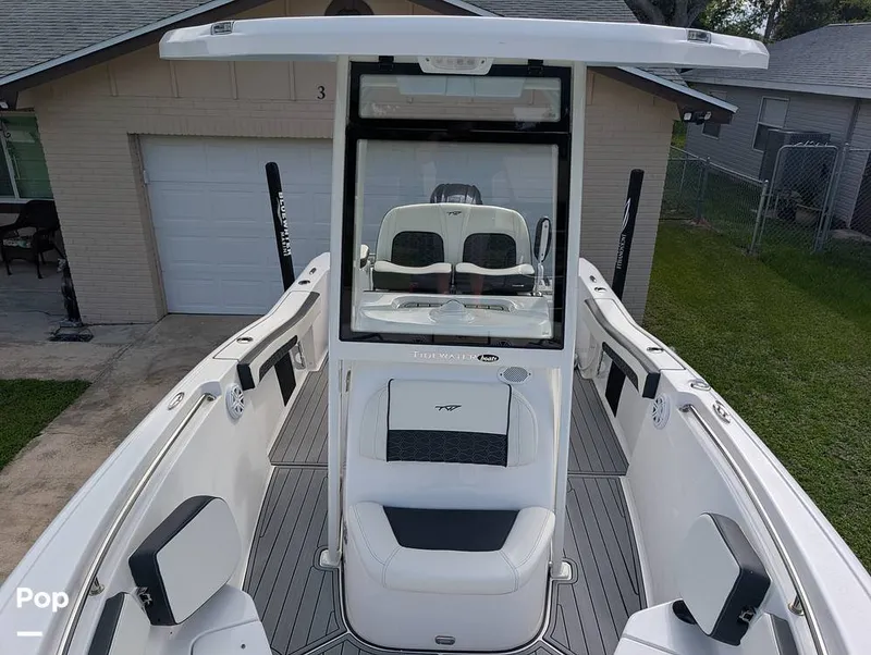 Slide: The Image of Tidewater 210 LXF 2026 - 16624188