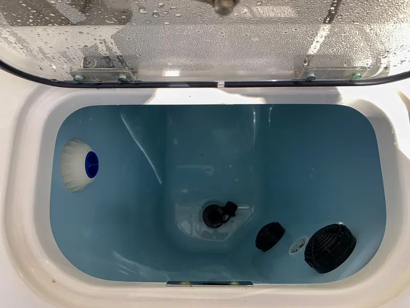 Slide: The Image of Boston Whaler 280 OUTRAGE 2017 - 27