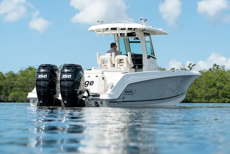 Slide: The Image of Boston Whaler 280 OUTRAGE 2017 - 36