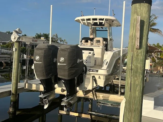 Slide: The Image of Boston Whaler 280 OUTRAGE 2017 - 44