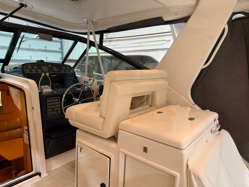 Slide: The Image of Tiara 3500 OPEN 2000 - 14