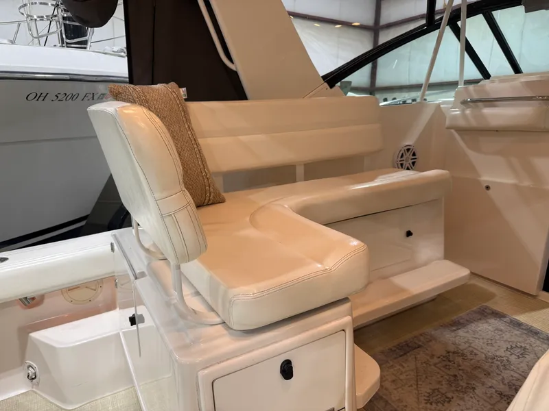 Slide: The Image of Tiara 3500 OPEN 2000 - 15