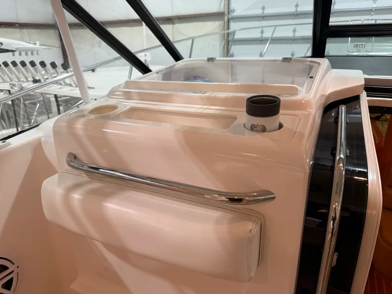 Slide: The Image of Tiara 3500 OPEN 2000 - 16