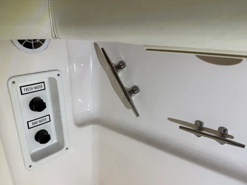 Slide: The Image of Tiara 3500 OPEN 2000 - 31