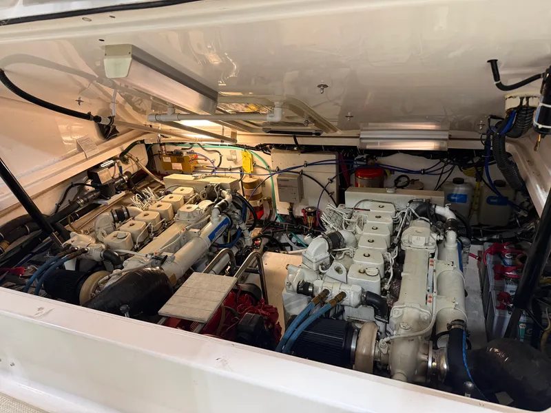 Slide: The Image of Tiara 3500 OPEN 2000 - 34