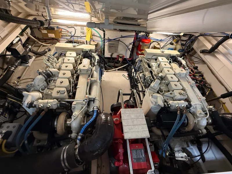 Slide: The Image of Tiara 3500 OPEN 2000 - 36