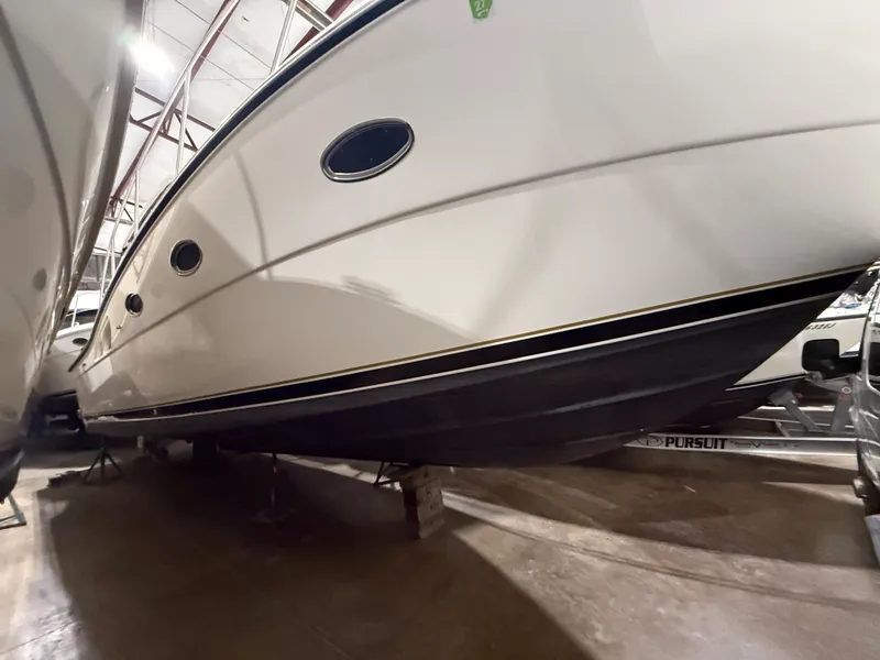 Slide: The Image of Tiara 3500 OPEN 2000 - 38