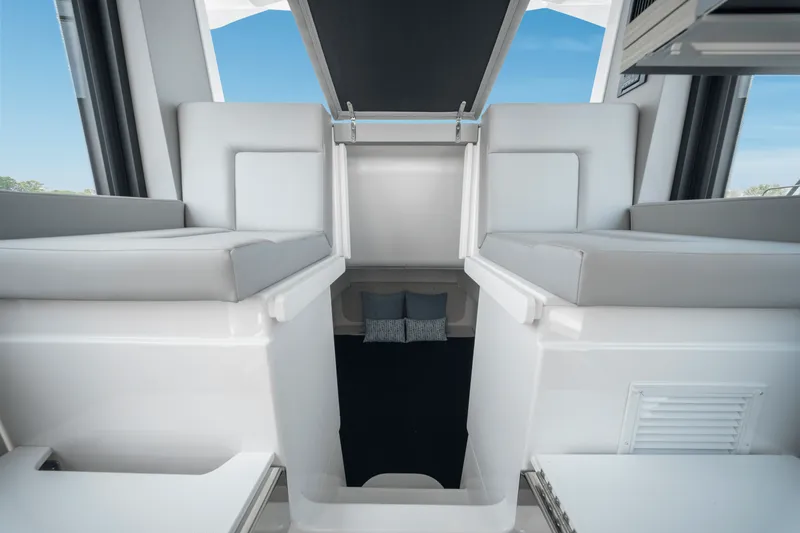 Slide: The Image of Cruisers Yachts 38 VTR EC 2026 - 26