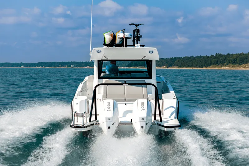 Slide: The Image of Cruisers Yachts 38 VTR EC 2026 - 3