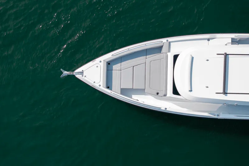 Slide: The Image of Cruisers Yachts 38 VTR EC 2026 - 39