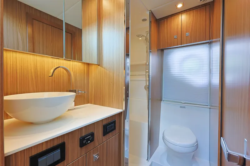 Slide: The Image of Cruisers 42 Cantius 2026 - 23