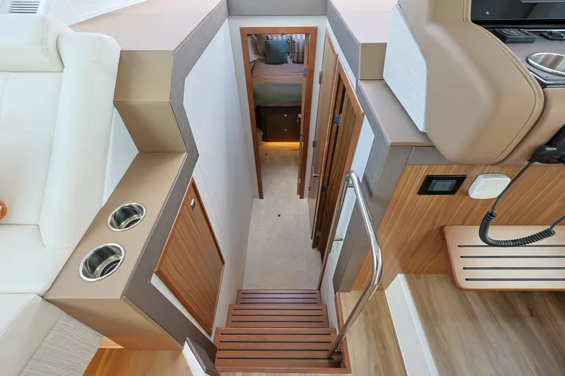 Slide: The Image of Cruisers 42 Cantius 2026 - 26