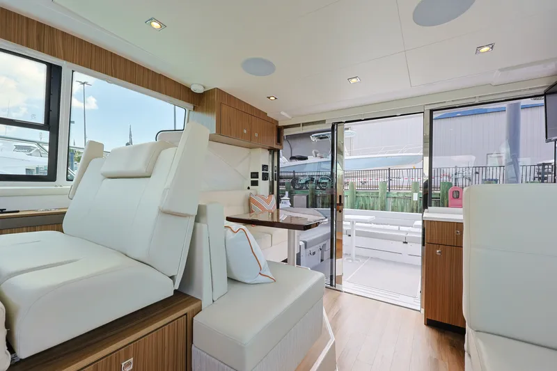 Slide: The Image of Cruisers 42 Cantius 2026 - 28