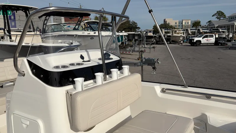 Slide: The Image of Boston Whaler 170 Montauk 2026 - 30