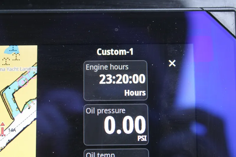 Slide: The Image of Sea Ray 230 SPX OB 2024 - 19