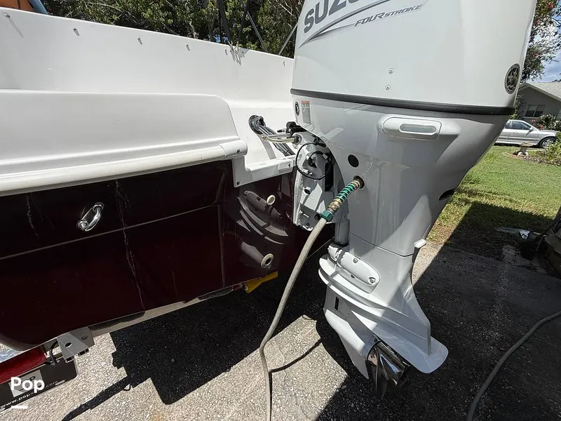 Slide: The Image of Hurricane SunDeck 187 Outboard 2021 - 16648594