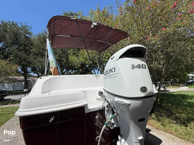 Slide: The Image of Hurricane SunDeck 187 Outboard 2021 - 16648593
