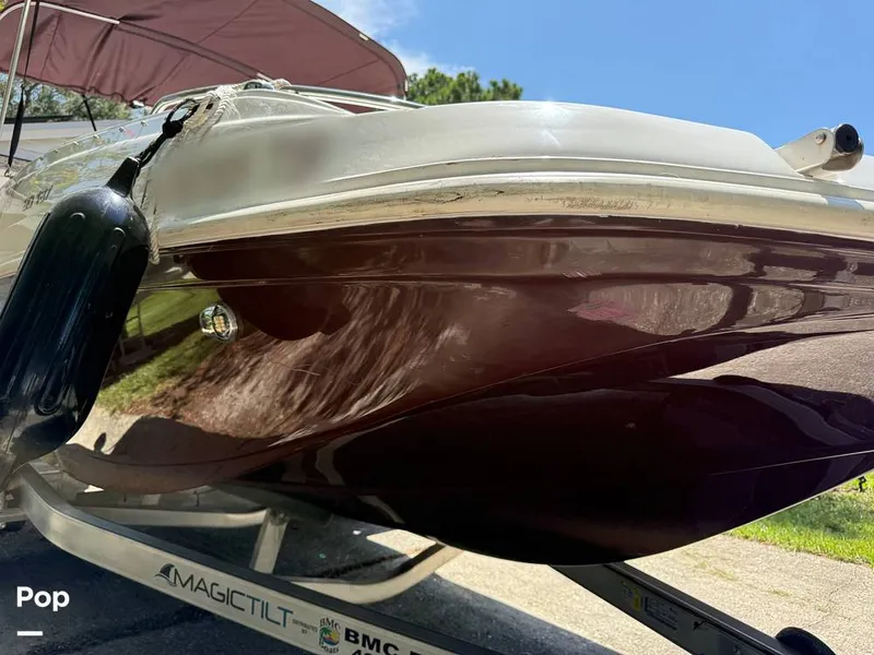 Slide: The Image of Hurricane SunDeck 187 Outboard 2021 - 16648582