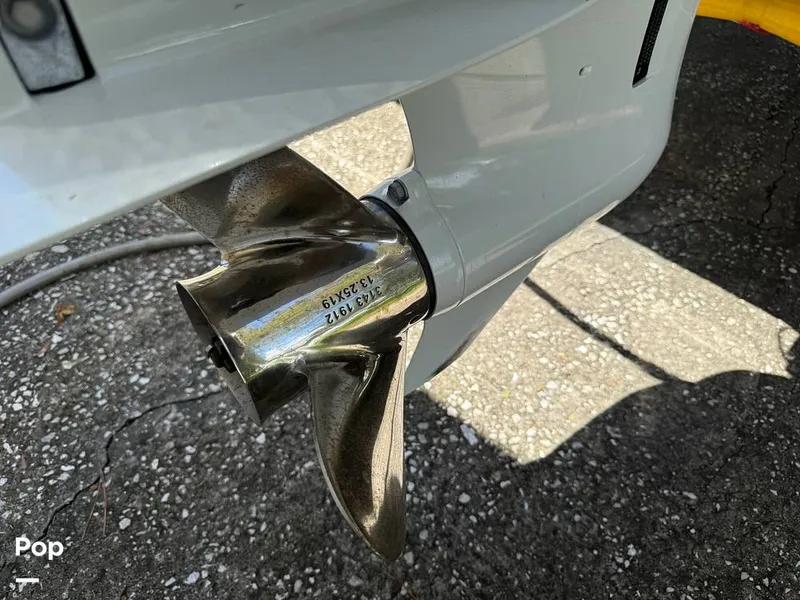 Slide: The Image of Hurricane SunDeck 187 Outboard 2021 - 16648614