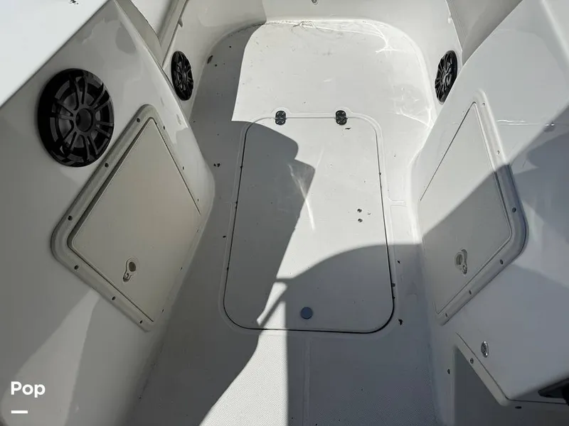 Slide: The Image of Hurricane SunDeck 187 Outboard 2021 - 16648541
