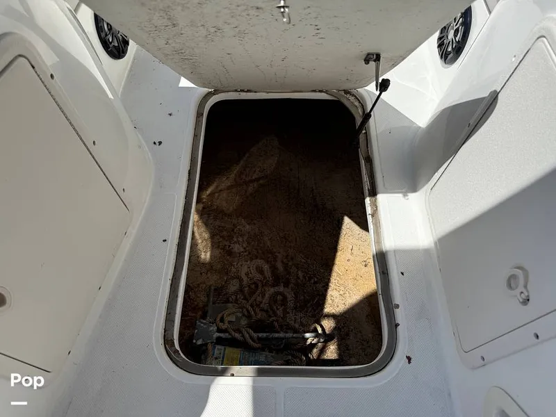 Slide: The Image of Hurricane SunDeck 187 Outboard 2021 - 16648542