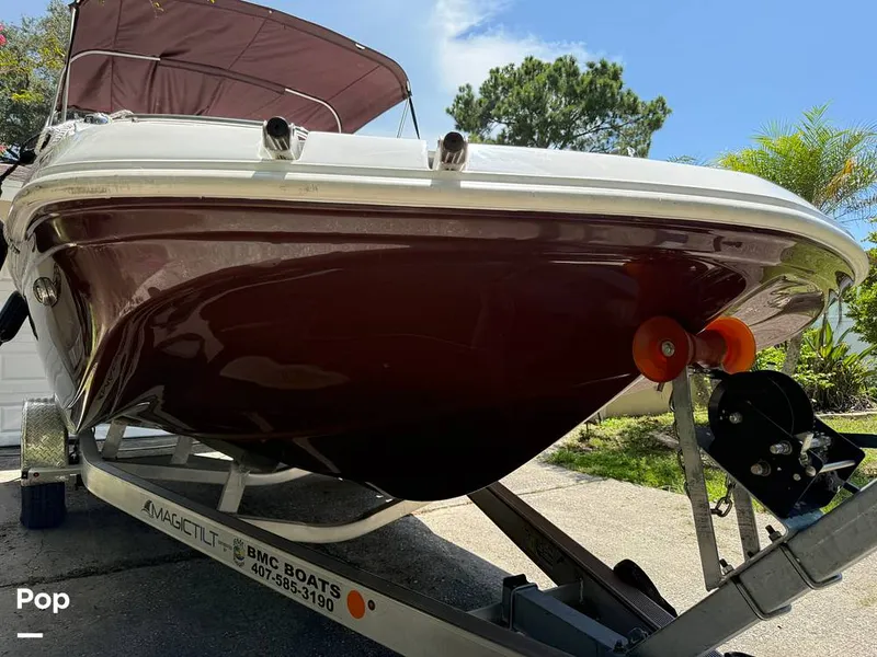 Slide: The Image of Hurricane SunDeck 187 Outboard 2021 - 16648580
