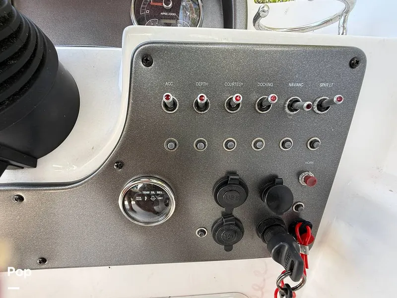 Slide: The Image of Hurricane SunDeck 187 Outboard 2021 - 16648538