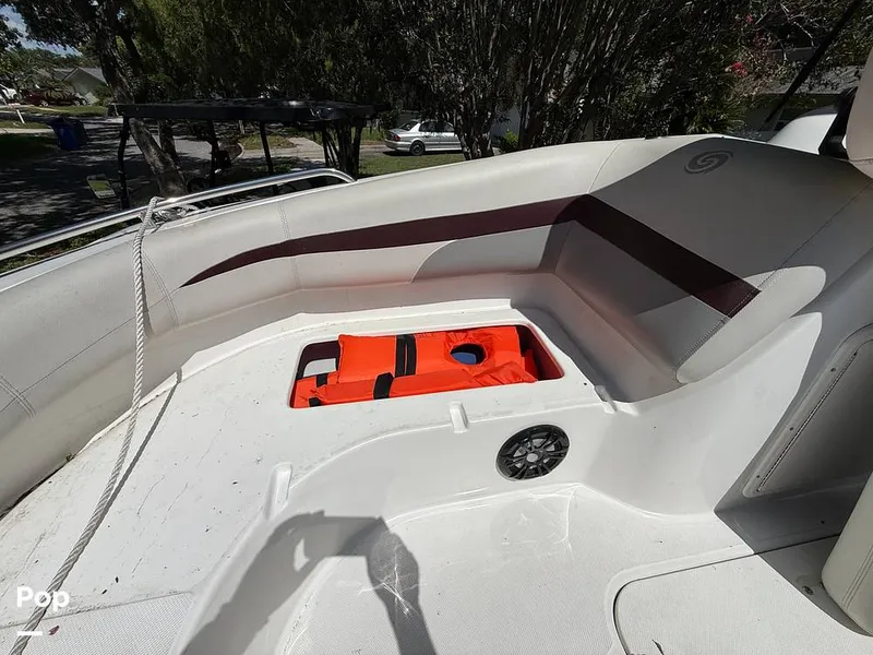 Slide: The Image of Hurricane SunDeck 187 Outboard 2021 - 16648547