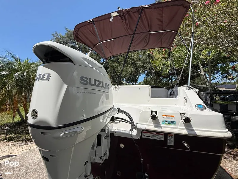 Slide: The Image of Hurricane SunDeck 187 Outboard 2021 - 16648591